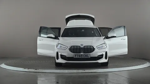 BMW 1 SERIES 118i M Sport [Plus Pack]