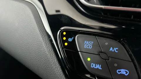 TOYOTA C-HR 1.8 Hybrid GR Sport CVT