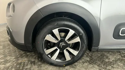 CITROEN C3 1.2 PureTech 110 Flair [6 Speed]
