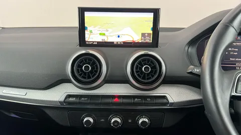 AUDI Q2 35 TFSI Sport S Tronic