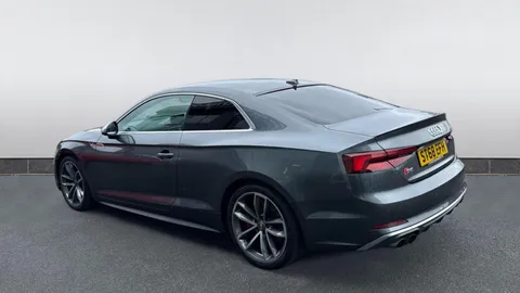 AUDI A5 S5 Quattro Tiptronic