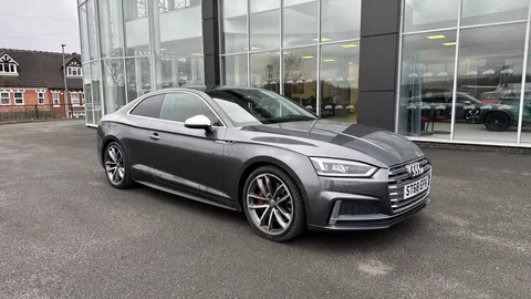 AUDI A5 S5 Quattro Tiptronic
