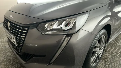 PEUGEOT 208 1.2 PureTech Active Premium