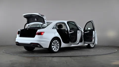 AUDI A4 35 TFSI Technik S Tronic