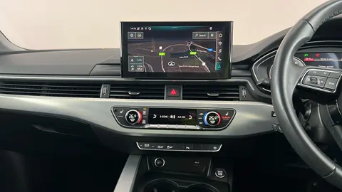 AUDI A4 35 TFSI Technik S Tronic