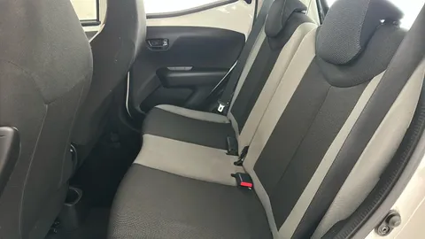 TOYOTA AYGO 1.0 VVT-i X-Play x-shift