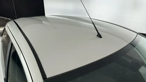 TOYOTA AYGO 1.0 VVT-i X-Play x-shift