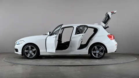 BMW 1 SERIES 118i [1.5] Sport [Nav/Servotronic]