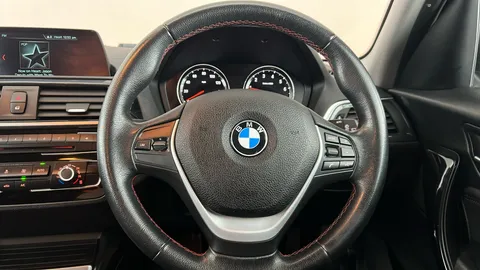 BMW 1 SERIES 118i [1.5] Sport [Nav/Servotronic]