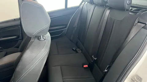 BMW 1 SERIES 118i [1.5] Sport [Nav/Servotronic]