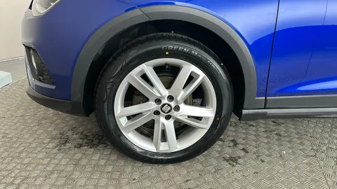 SEAT ARONA 1.0 TSI 110 FR [EZ]