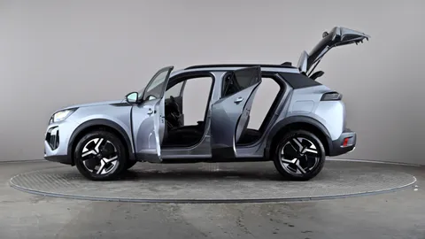 PEUGEOT 2008 1.2 PureTech 130 Allure