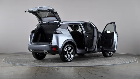 PEUGEOT 2008 1.2 PureTech 130 Allure