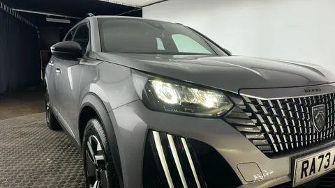 PEUGEOT 2008 1.2 PureTech 130 Allure