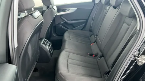AUDI A4 35 TFSI Technik S Tronic