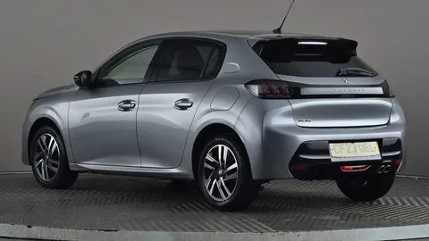 PEUGEOT 208 1.2 PureTech 130 Allure Premium + EAT8