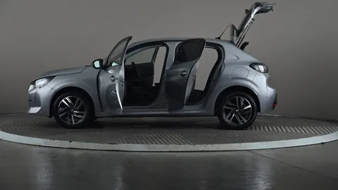 PEUGEOT 208 1.2 PureTech 130 Allure Premium + EAT8