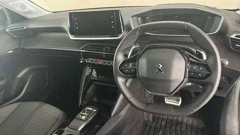 PEUGEOT 208 1.2 PureTech 130 Allure Premium + EAT8