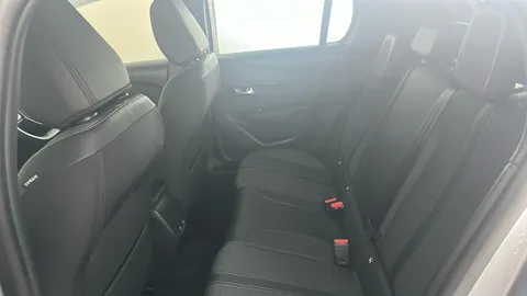 PEUGEOT 208 1.2 PureTech 130 Allure Premium + EAT8