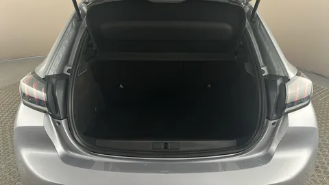 PEUGEOT 208 1.2 PureTech 130 Allure Premium + EAT8