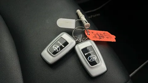 TOYOTA RAV4 2.5 VVT-i Hybrid Excel CVT 2WD