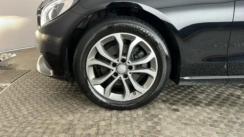 MERCEDES-BENZ C CLASS C220d 4Matic Sport Auto
