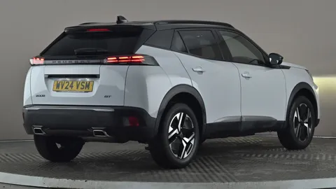 PEUGEOT 2008 1.2 PureTech 130 GT EAT8