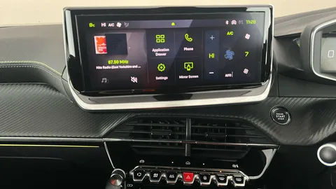 PEUGEOT 2008 1.2 PureTech 130 GT EAT8