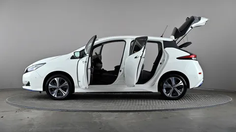 NISSAN LEAF 160kW e+ Tekna 62kWh Auto