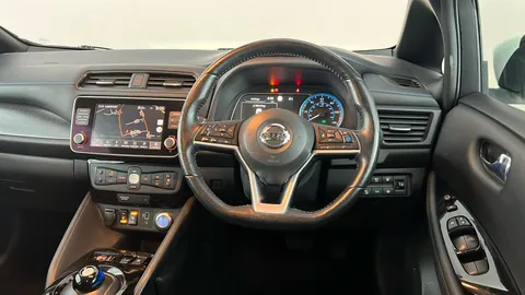 NISSAN LEAF 160kW e+ Tekna 62kWh Auto