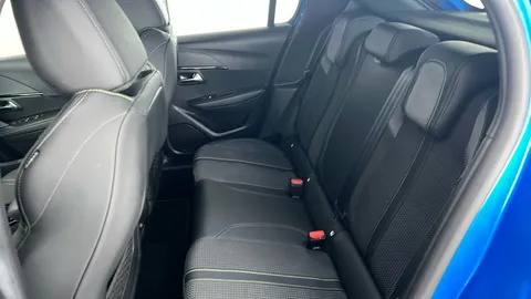 PEUGEOT 208 1.2 PureTech 100 GT