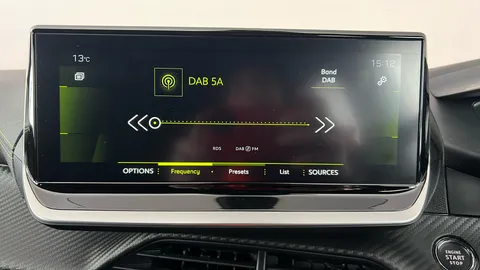 PEUGEOT 208 1.2 PureTech 100 GT