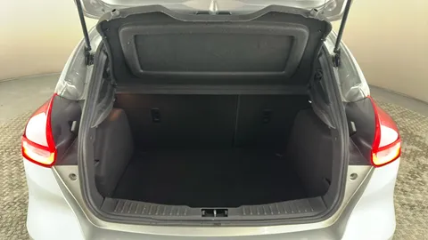 FORD FOCUS 1.0 EcoBoost 125 ST-Line Navigation Auto