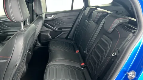 FORD FOCUS 1.0 EcoBoost ST-Line Vignale