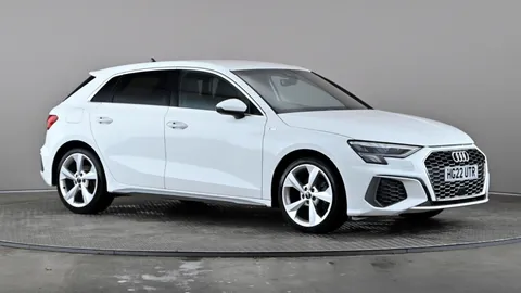 AUDI A3 35 TFSI S Line