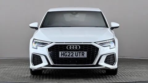 AUDI A3 35 TFSI S Line