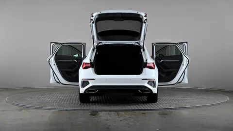 AUDI A3 35 TFSI S Line