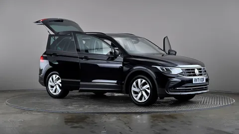VOLKSWAGEN TIGUAN 1.5 TSI 150 Life DSG
