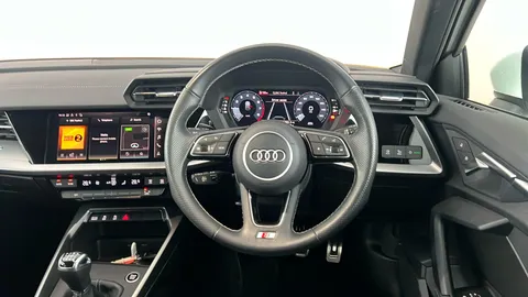 AUDI A3 35 TFSI S Line