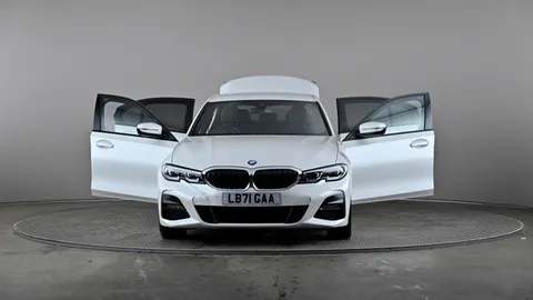 BMW 3 SERIES 320i M Sport Step Auto