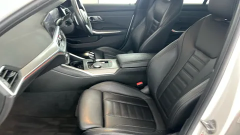 BMW 3 SERIES 320i M Sport Step Auto