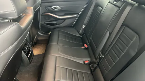 BMW 3 SERIES 320i M Sport Step Auto