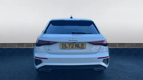 AUDI A3 35 TFSI S Line