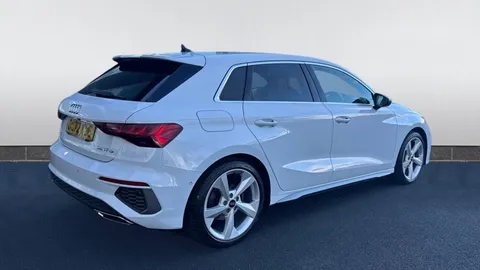 AUDI A3 35 TFSI S Line