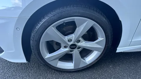 AUDI A3 35 TFSI S Line