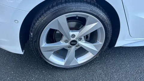 AUDI A3 35 TFSI S Line