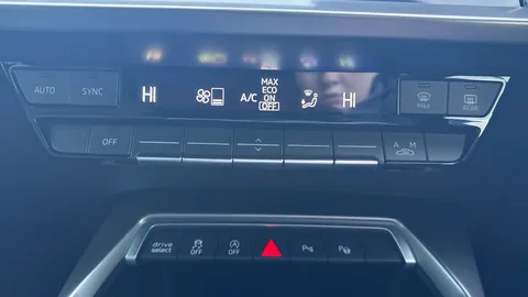 AUDI A3 35 TFSI S Line