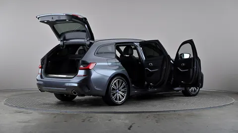 BMW 3 SERIES 330e xDrive M Sport Step Auto