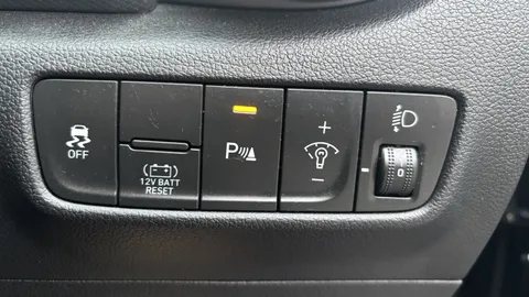 HYUNDAI KONA 1.6 GDi Hybrid Premium DCT