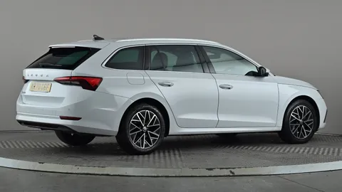 SKODA OCTAVIA 2.0 TDI 150 SE L First Edition DSG